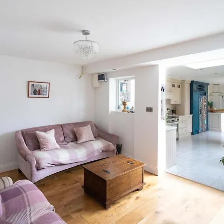 Large Center With Parking By The Sea Holiday home *